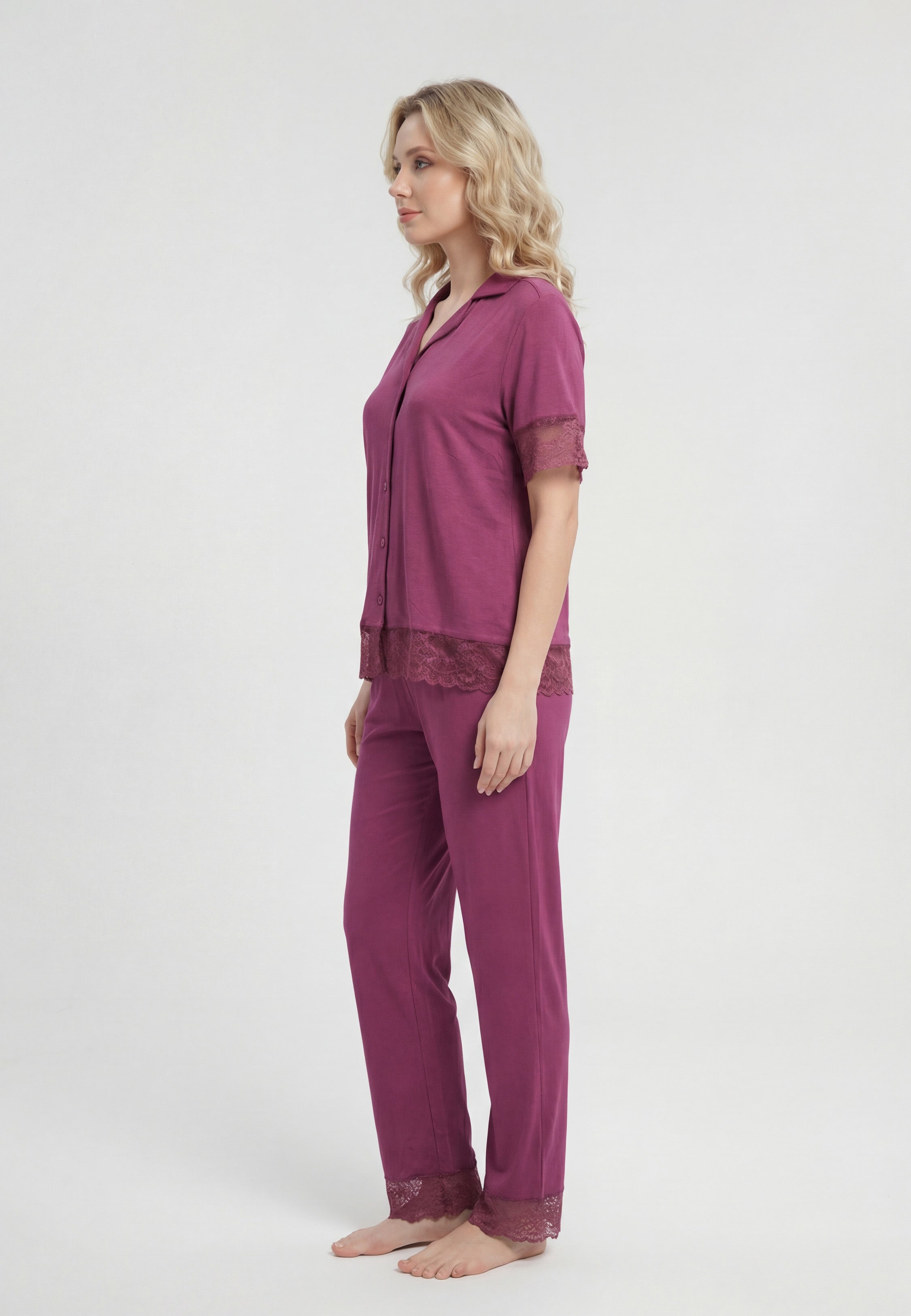 Ensemble Pyjama Mauve à Dentelle