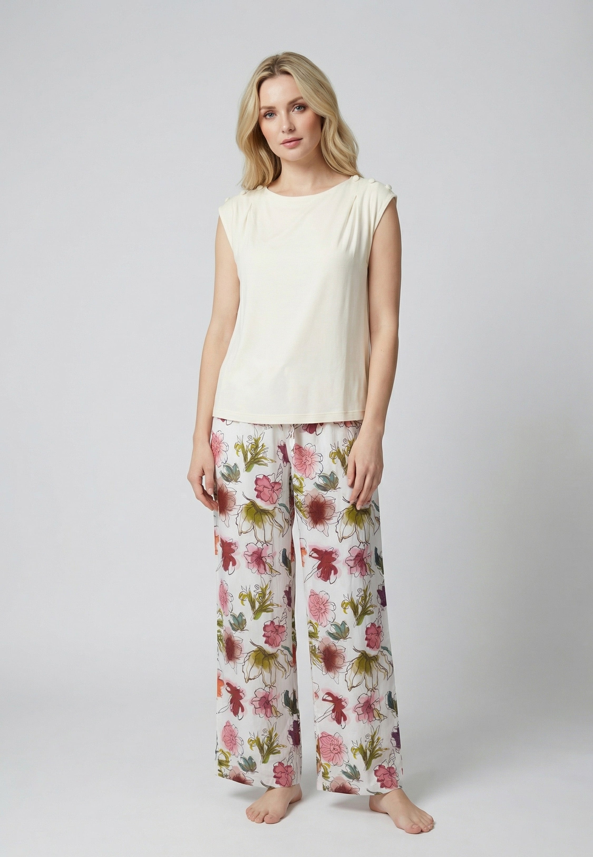 Ensemble pyjama femme avec haut uni et pantalon imprimé floral