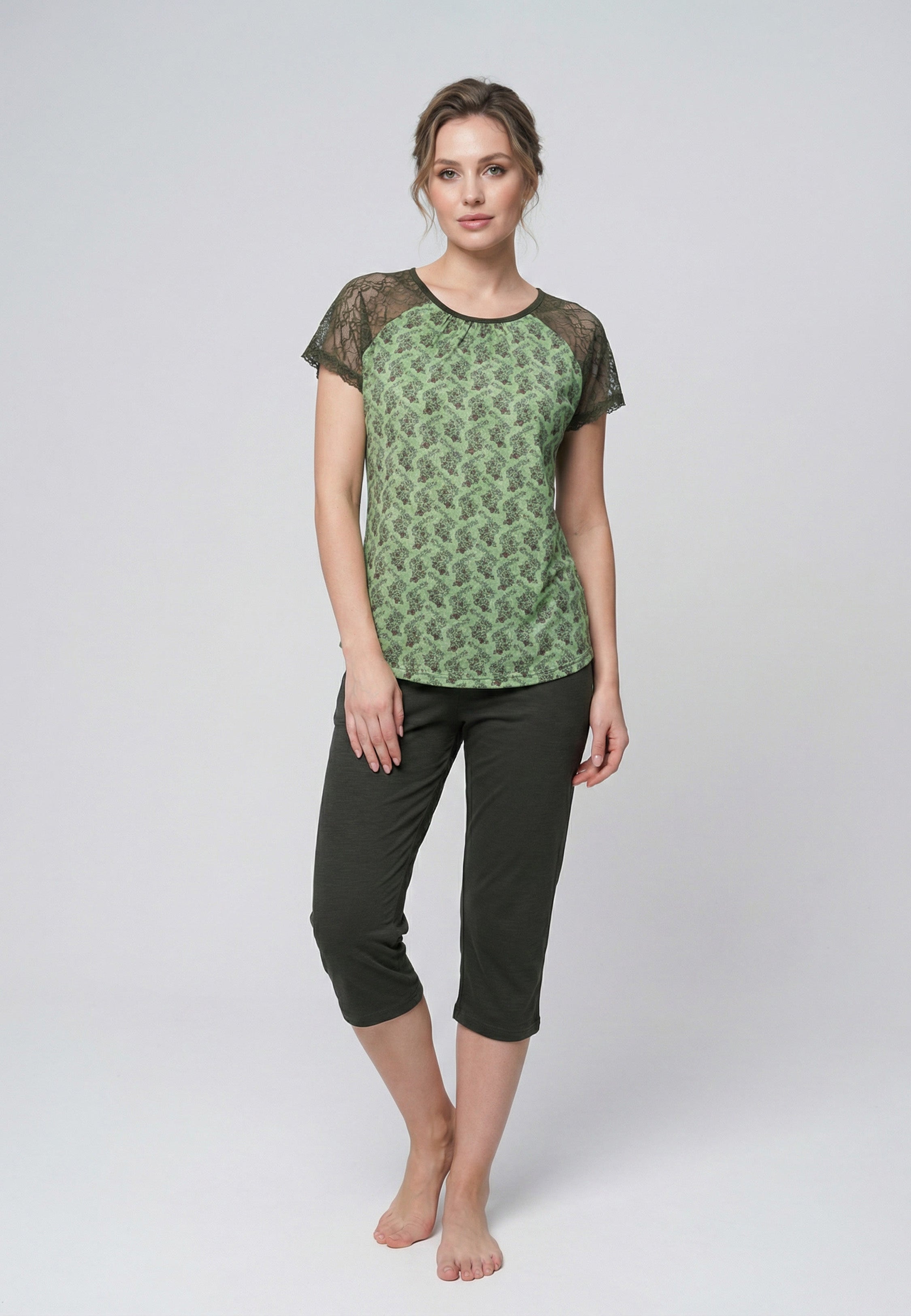 Ensemble Pyjama Femme Manches Dentelle Imprimé Capri