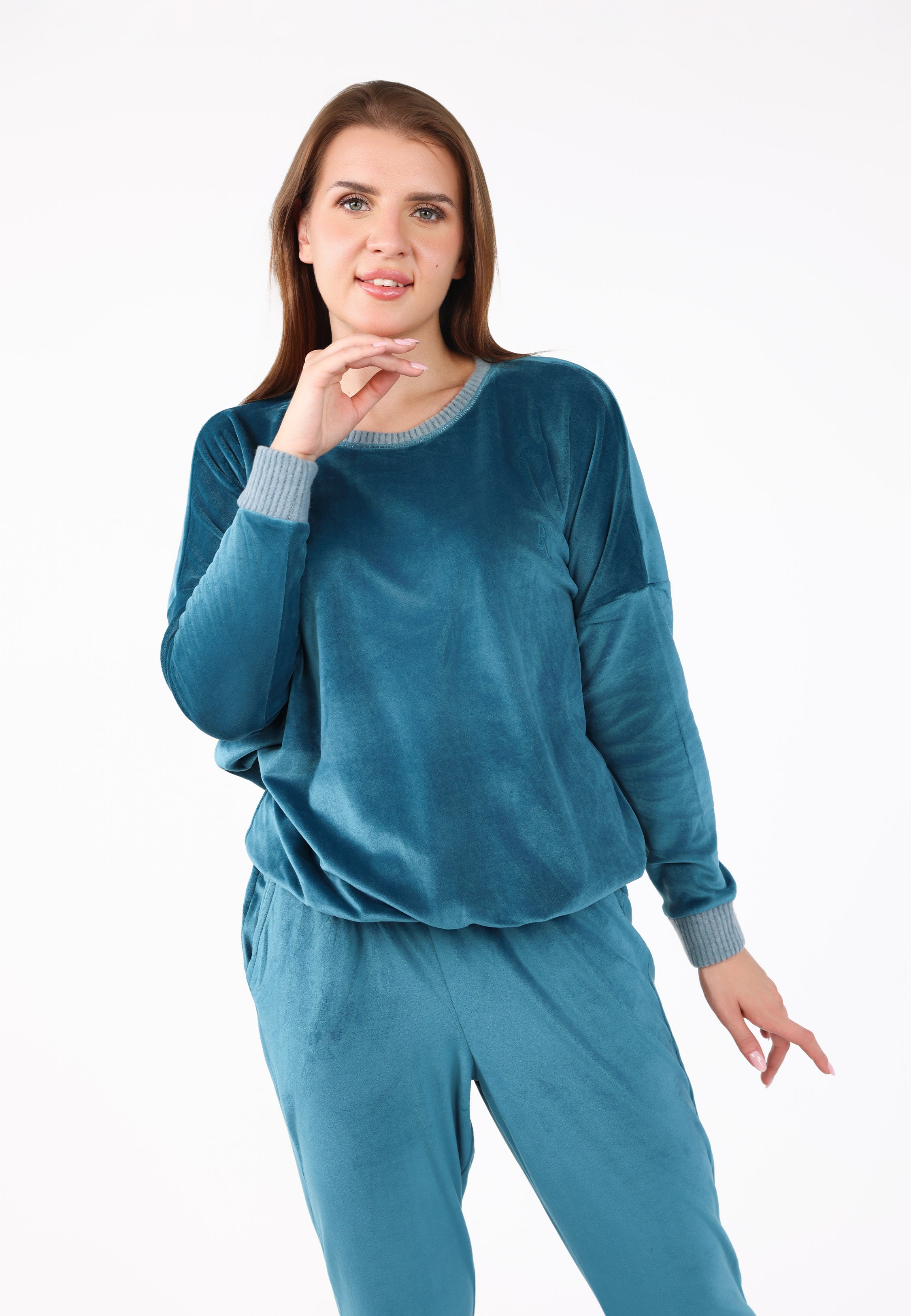 Ensemble pyjama femme en velours doux à col rond