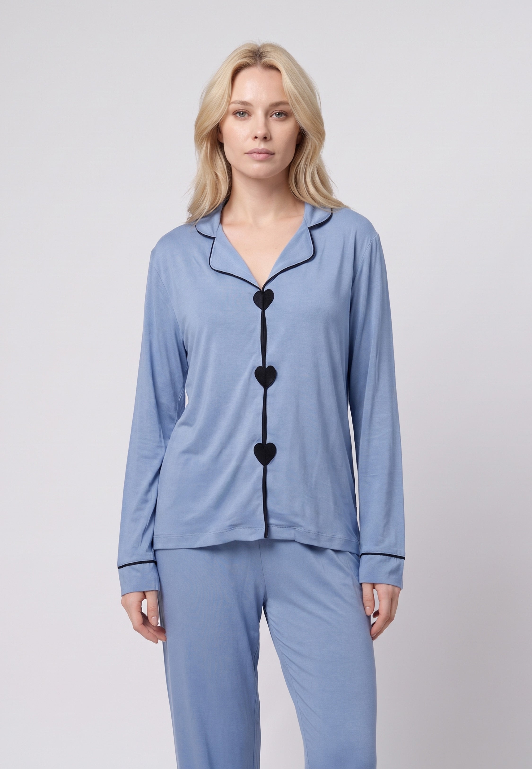Ensemble pyjama bleu ciel à cœurs noirs Rosabella