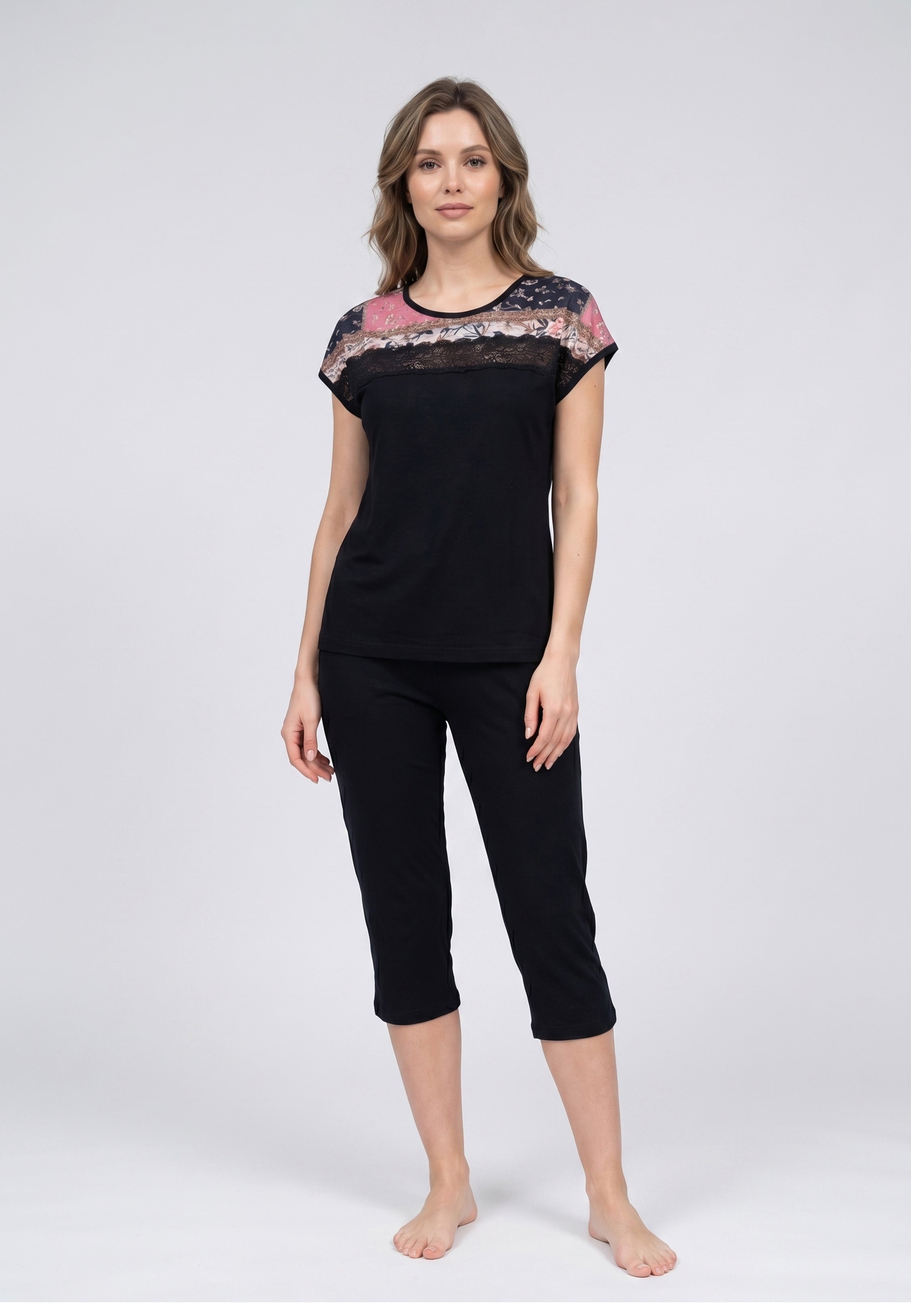 Ensemble Pyjama Femme Manches Courtes Dentelle et Pantalon Capri