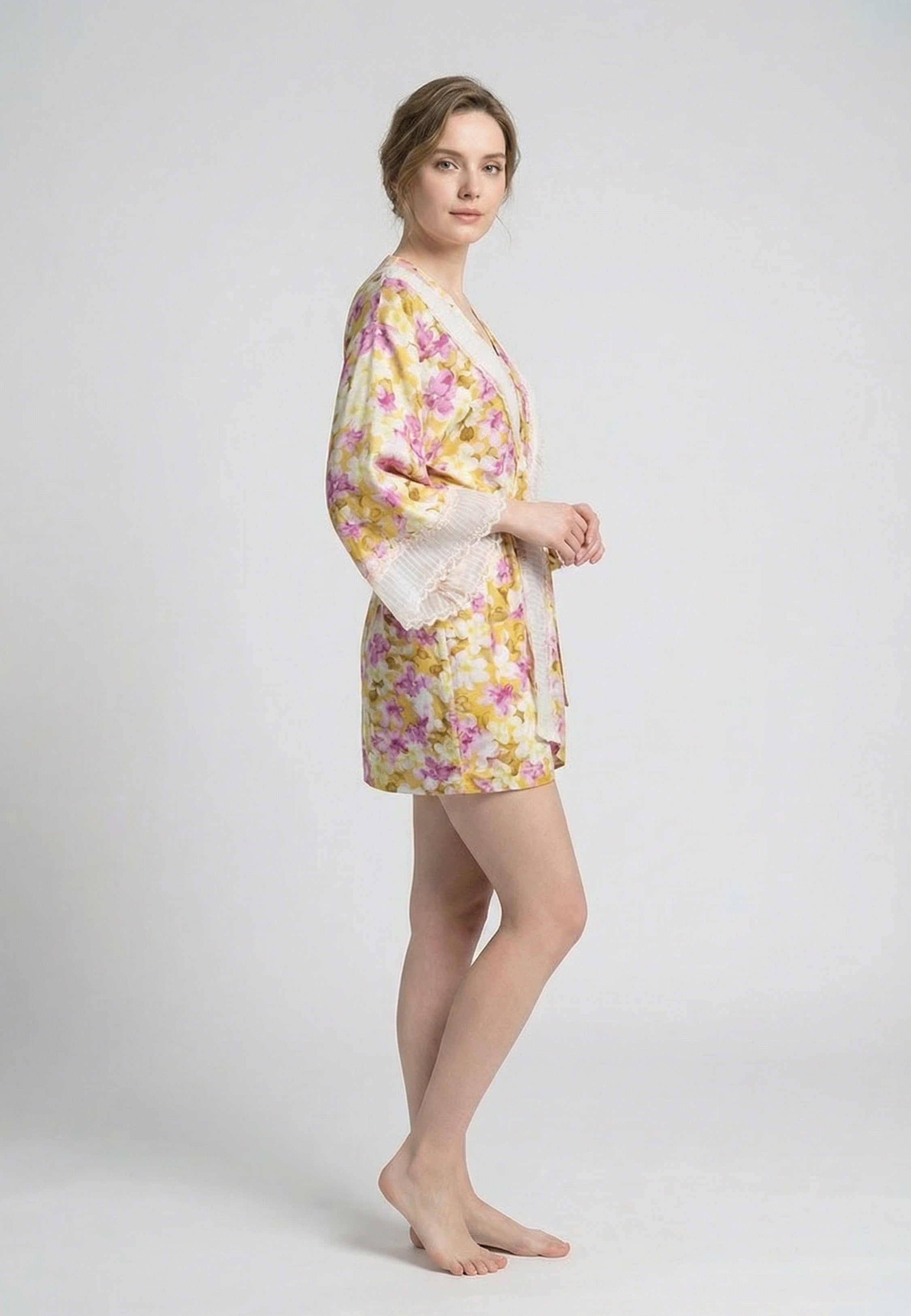 Kimono Court Croisé Imprimé Fleuri à Ceinture