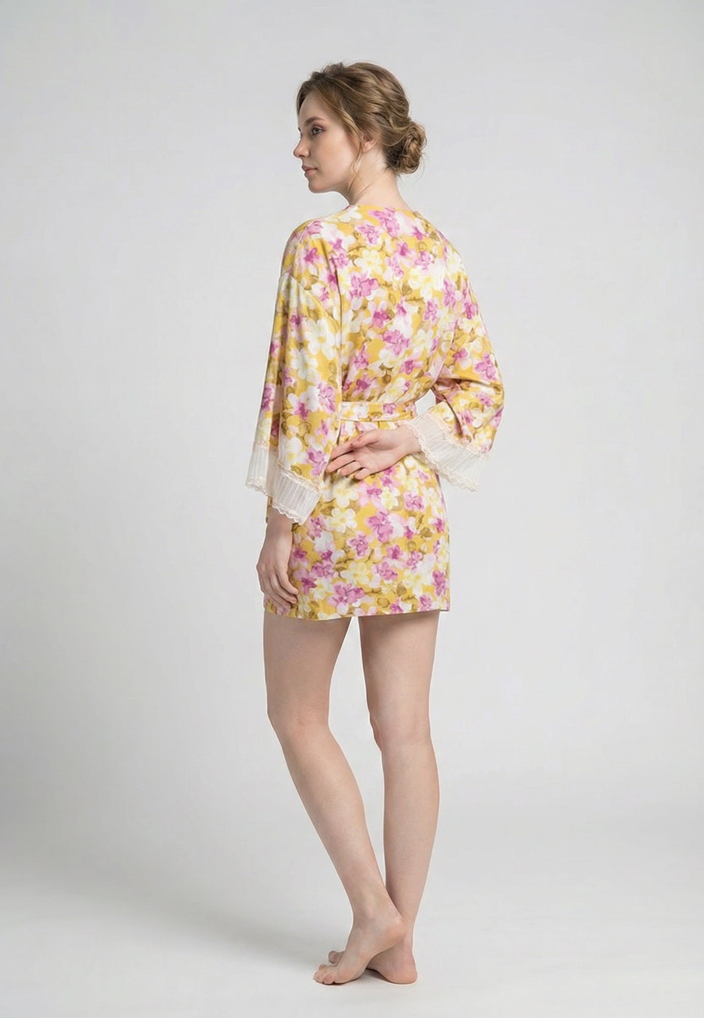 Kimono Court Croisé Imprimé Fleuri à Ceinture