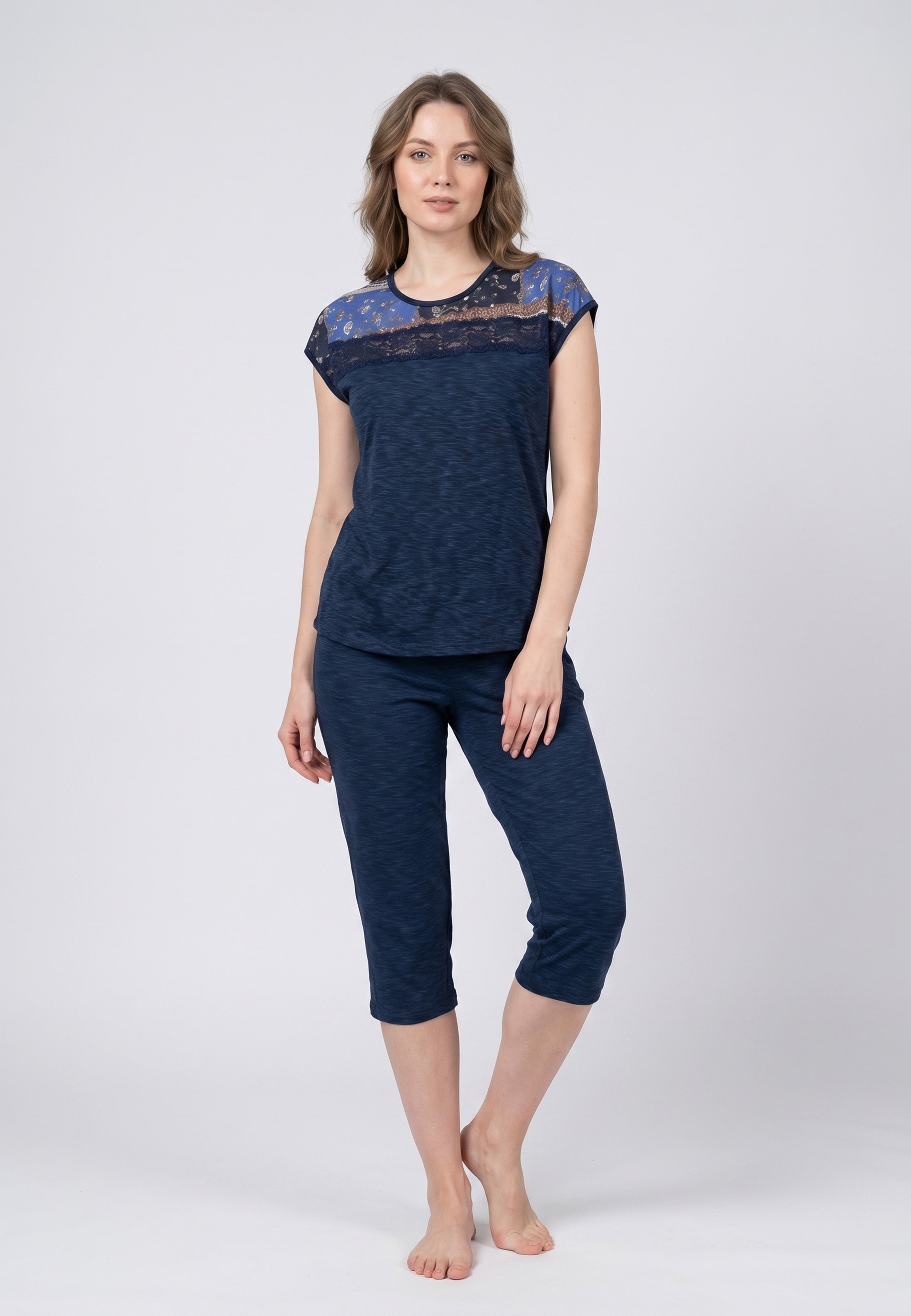 Ensemble Pyjama Femme Manches Courtes Dentelle et Pantalon Capri