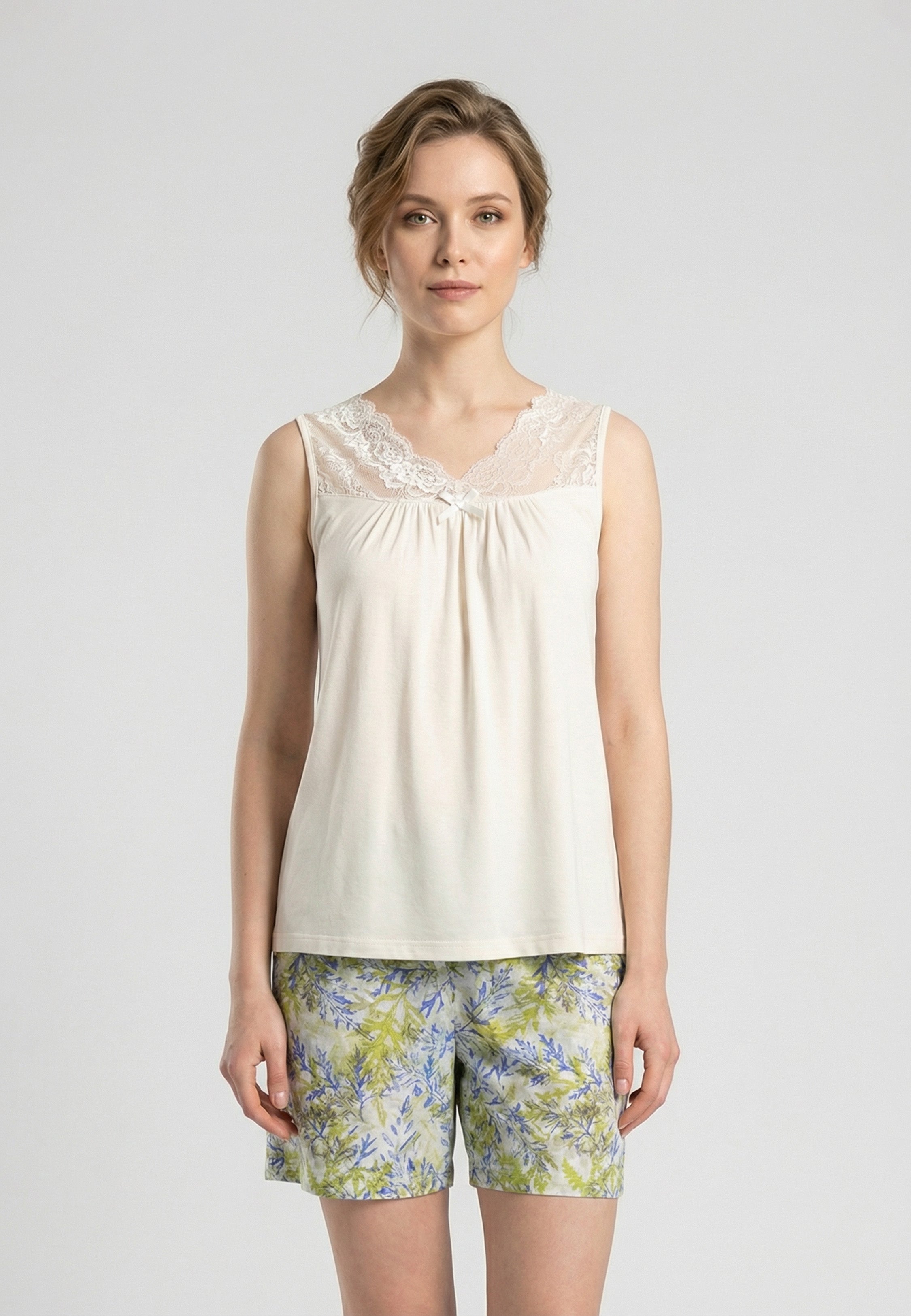 Ensemble Pyjama Femme Short avec Détails en Dentelle