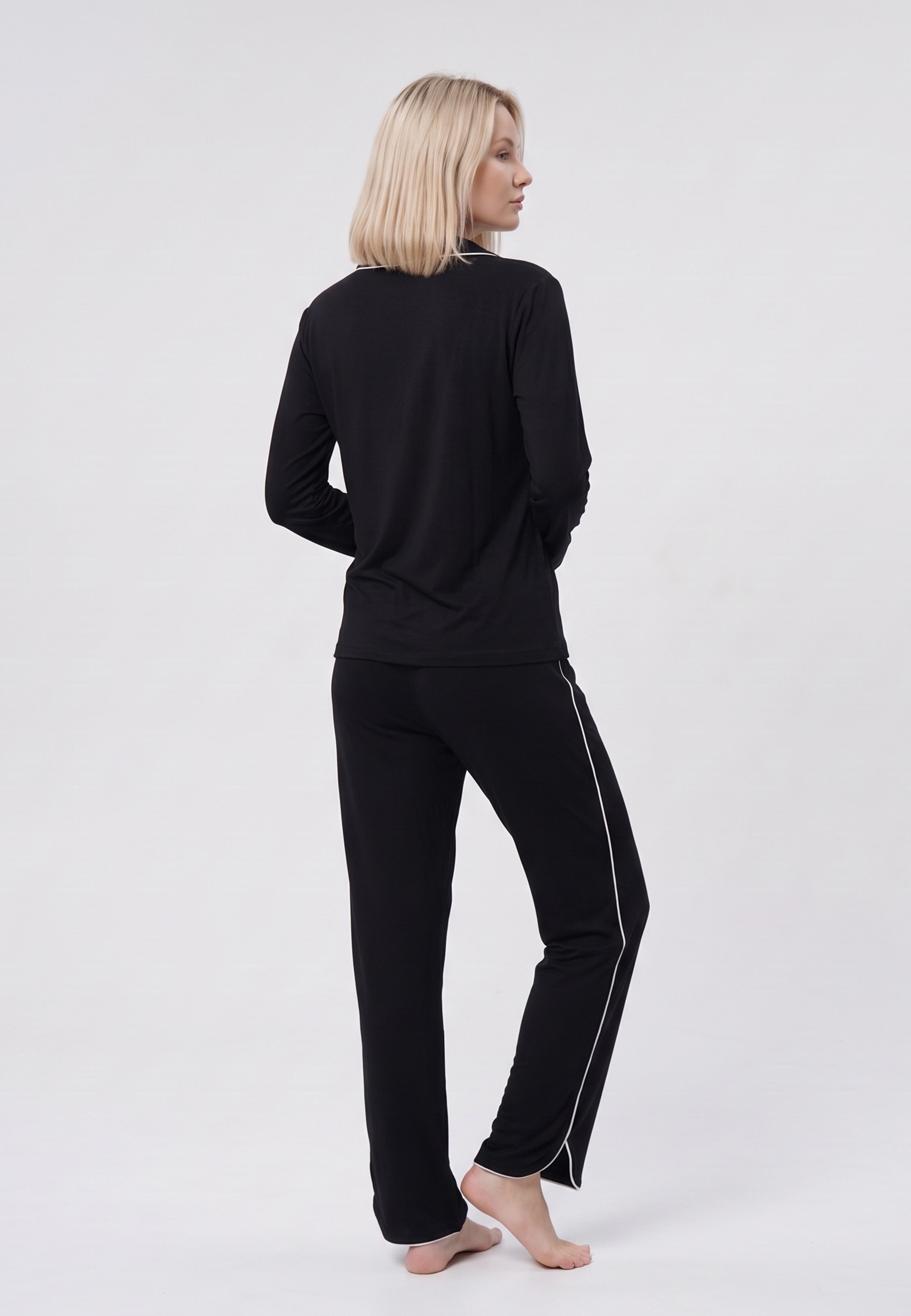Ensemble pyjama noir à nœuds en satin blanc Rosabella