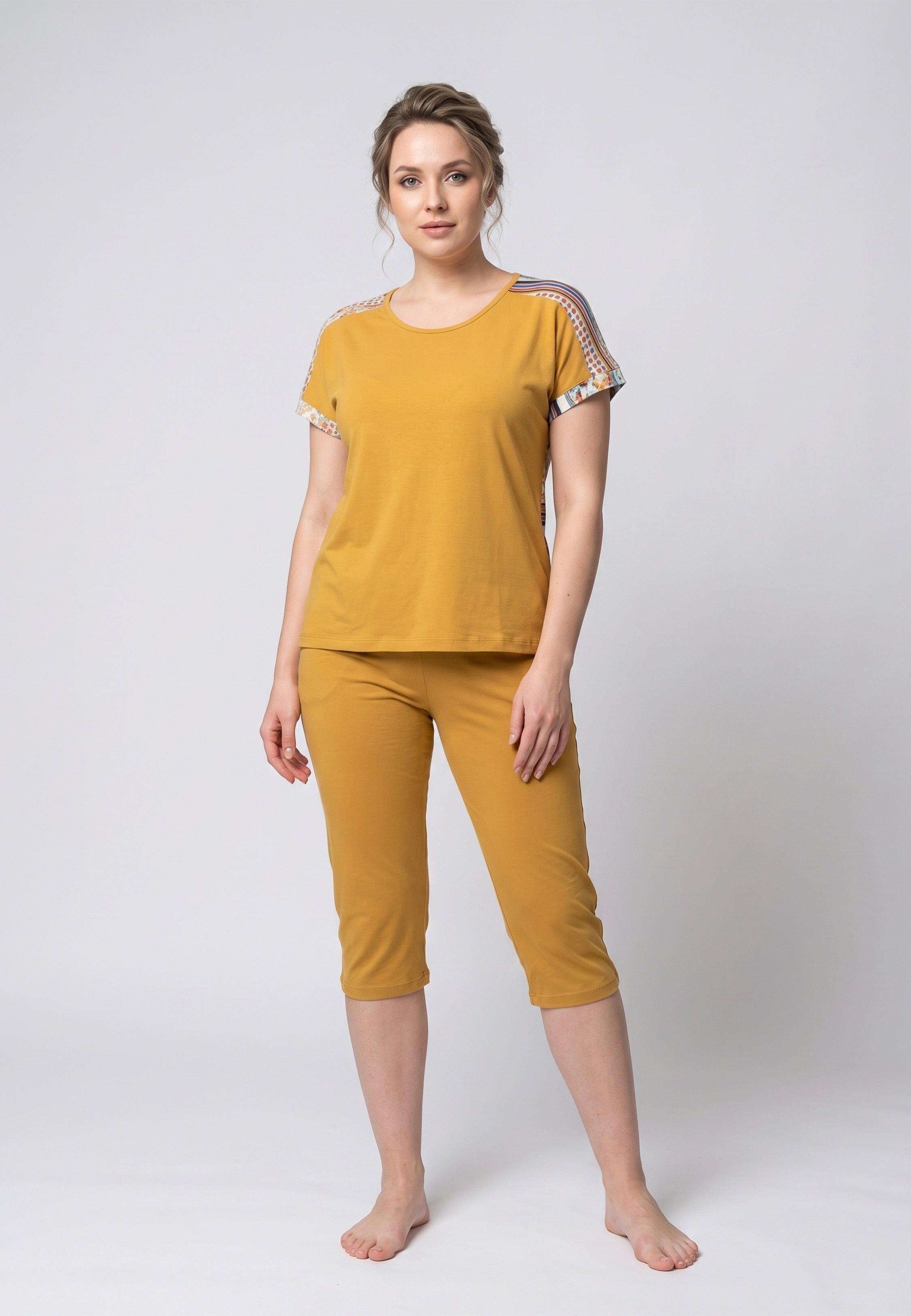 Ensemble Pyjama Femme Manches Courtes Empiècement Imprimé et Pantalon Capri
