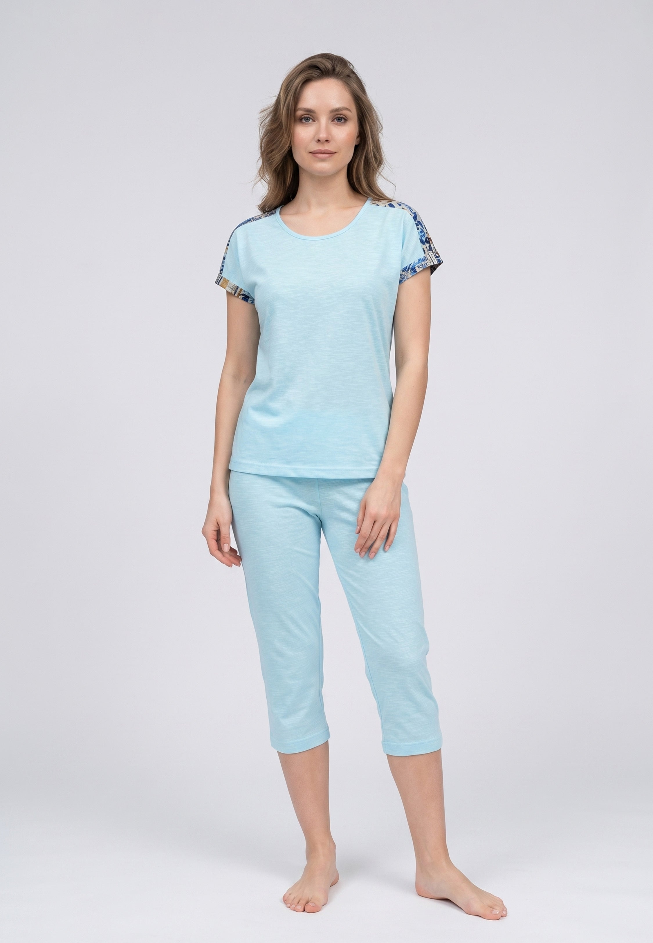 Ensemble Pyjama Femme Col Rond avec Manches Imprimées et Pantalon Court