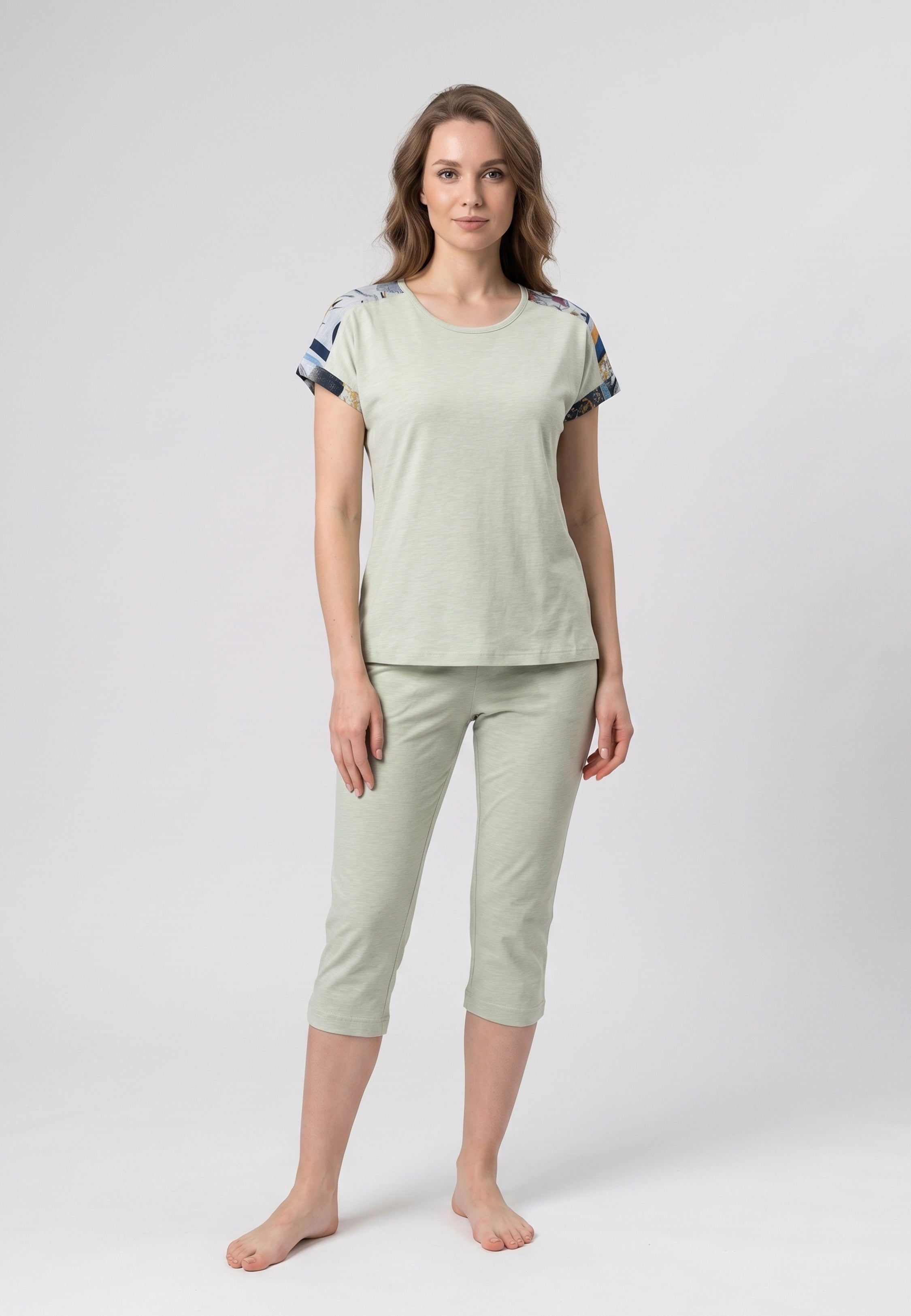 Ensemble Pyjama Femme Col Rond avec Manches Imprimées et Pantalon Court