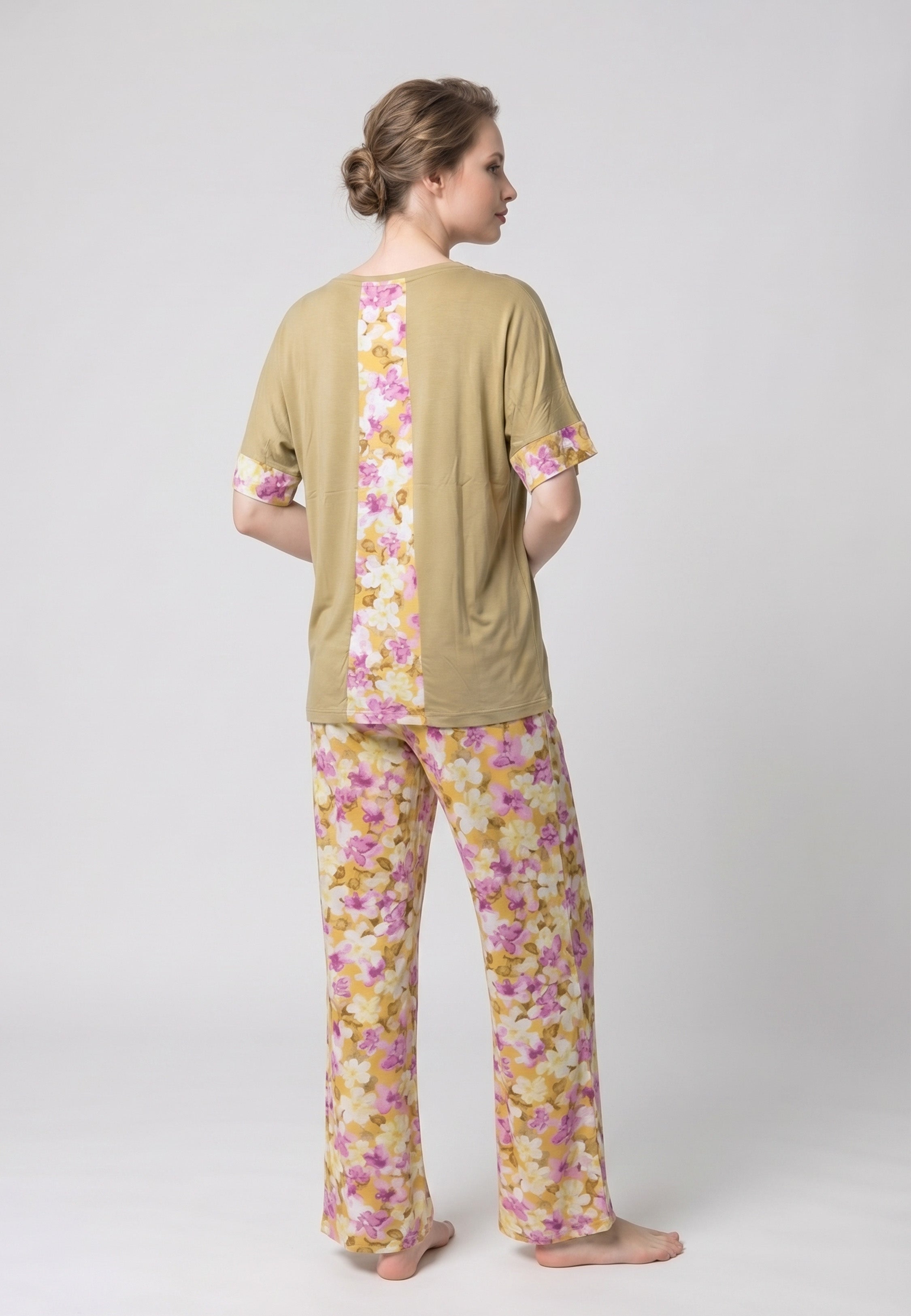Pyjama T-Shirt Oversize Finition Florale & Pantalon