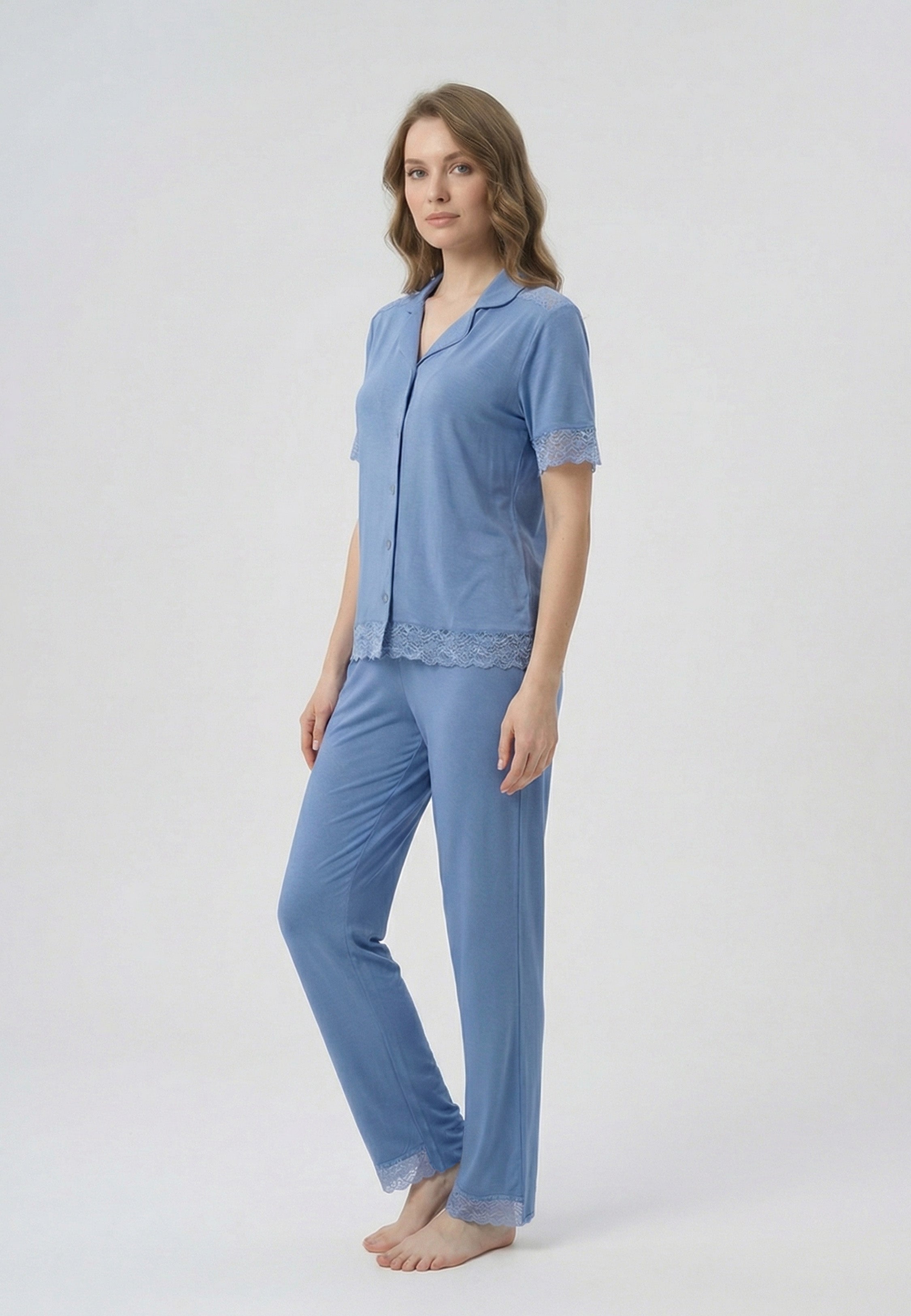 Ensemble Pyjama Bleu à Dentelle