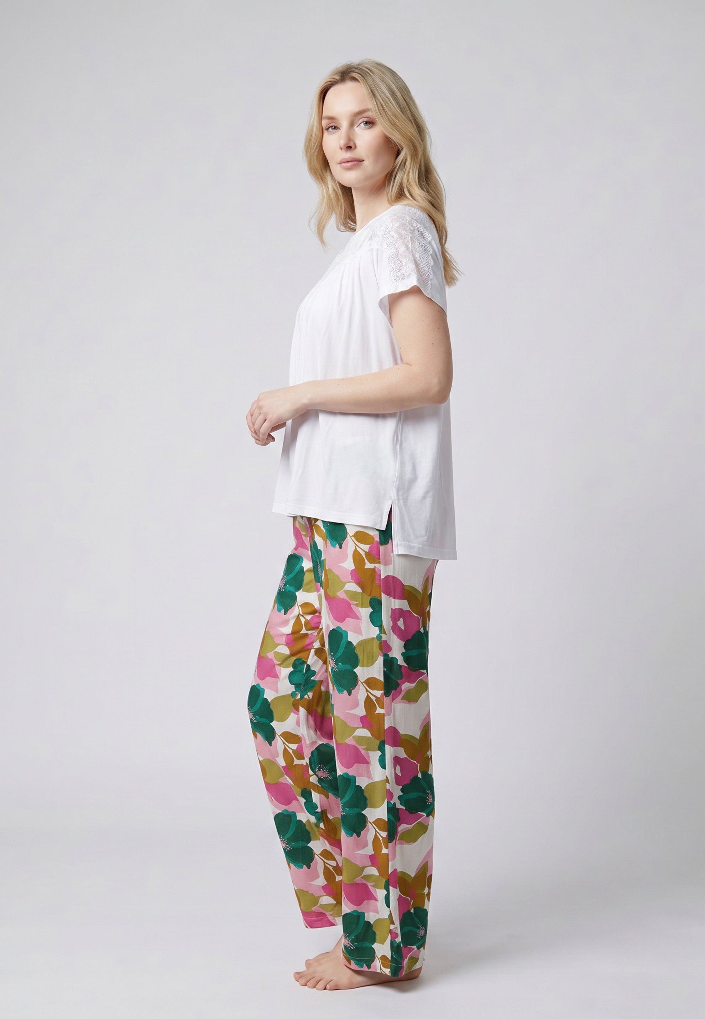Pyjama T-Shirt Empiècement Dentelle & Pantalon Fleuri