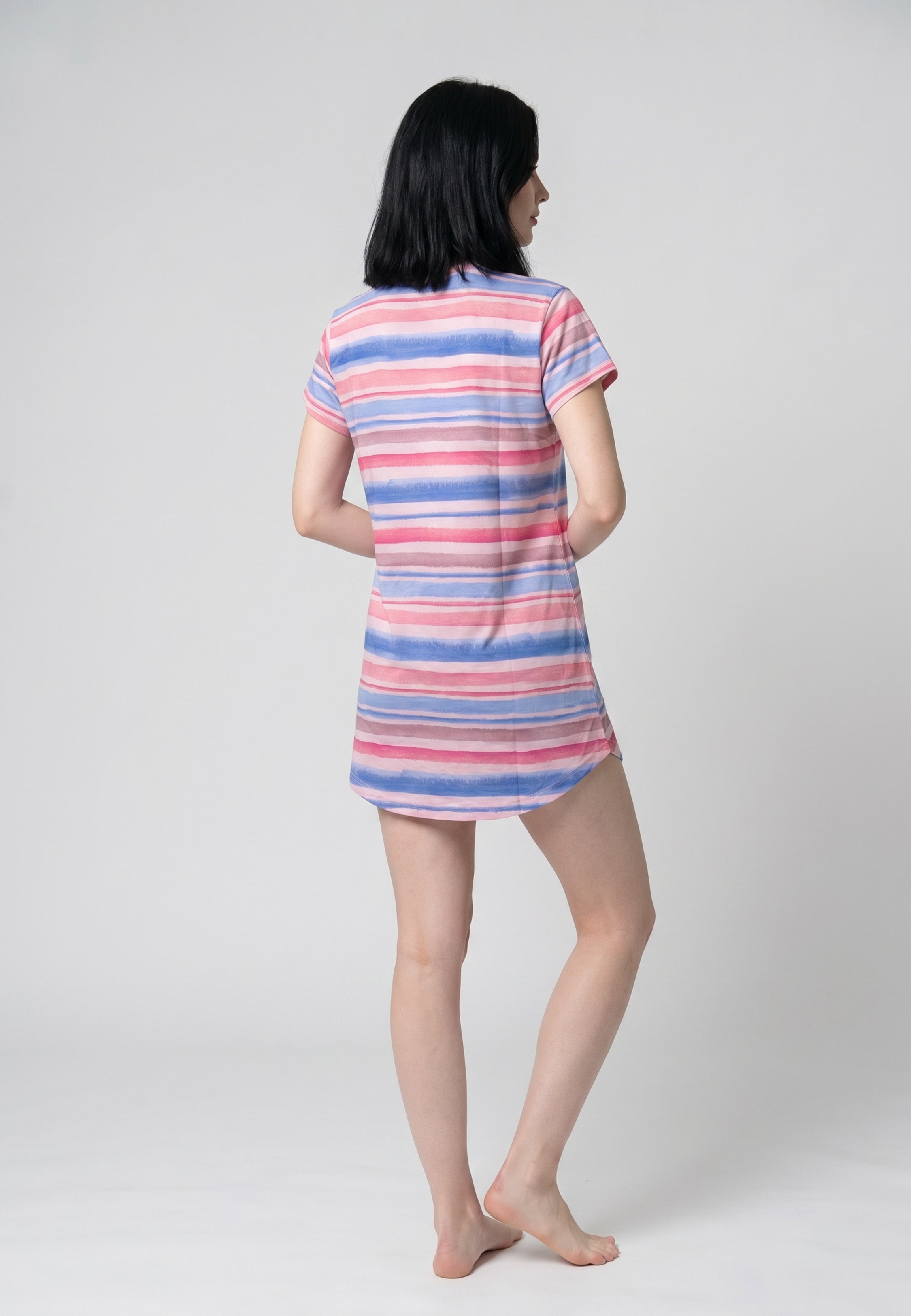 Chemise de nuit courte col rond avec rayures aquarelle multicolore rose lavande et saumon
