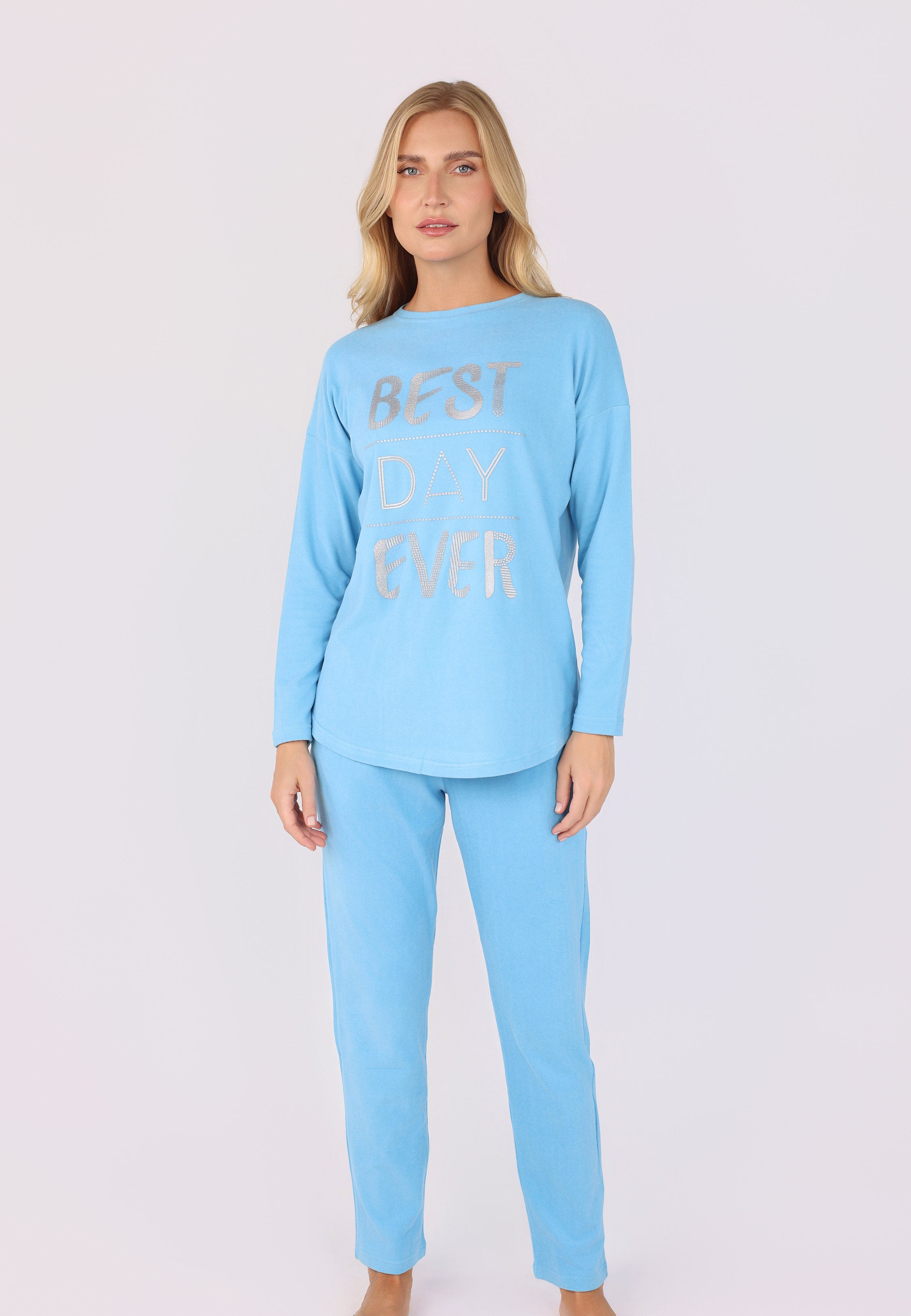 pyjama velours bleu ciel 2 pièces avec haut imprimé et pantalon