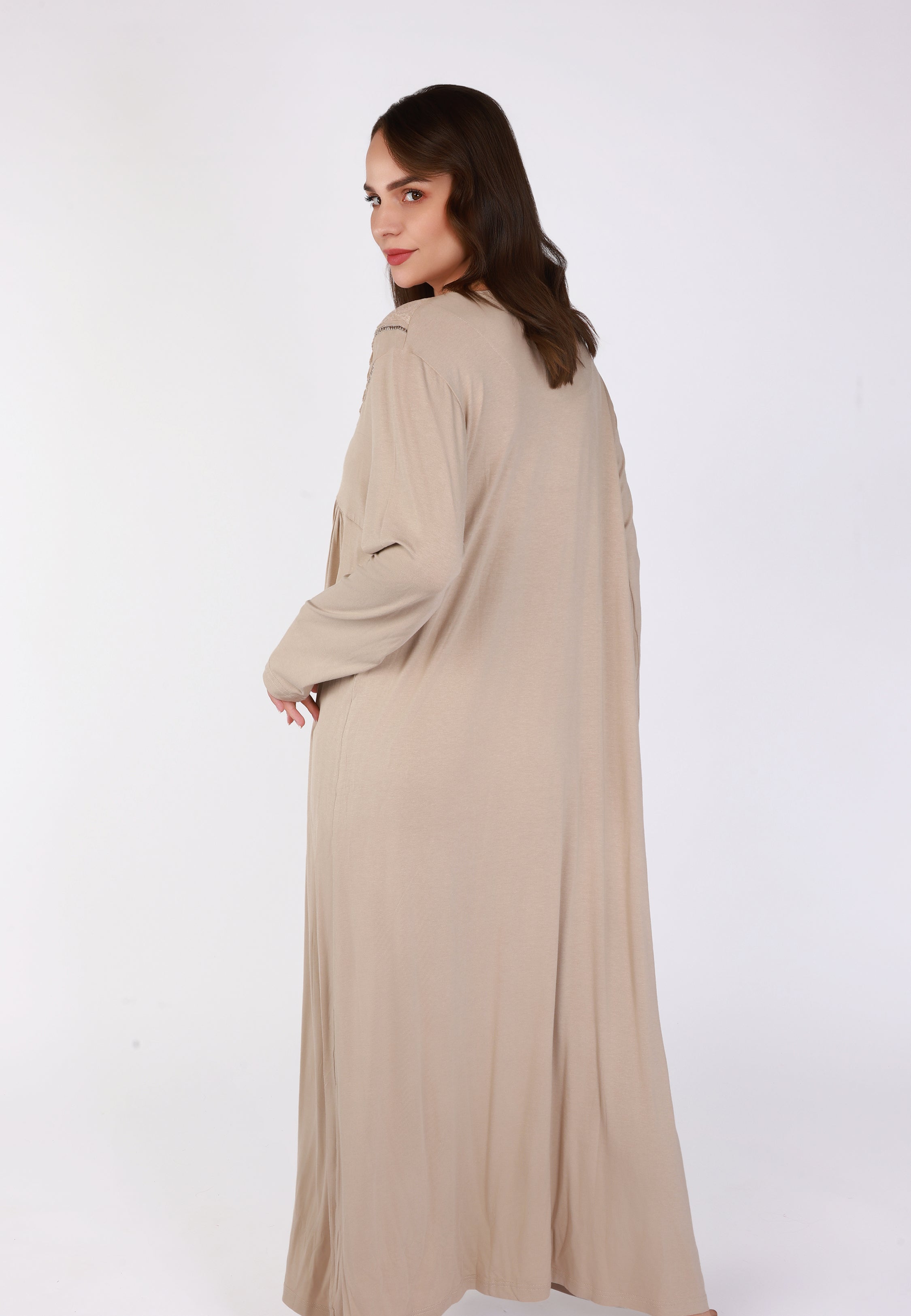 Robe longue avec détails en dentelle | Collection TOUCHE D'ÉLÉGANCE